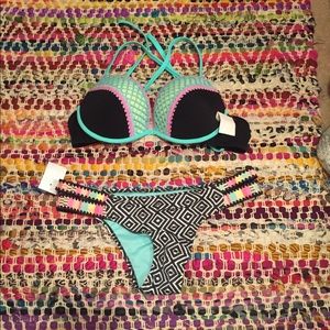 BNWT 34D top and 2 pair of Med bottoms